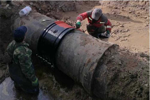 解放街DN800輸水管線遭施工損壞 管網中心迅速處置恢復供水